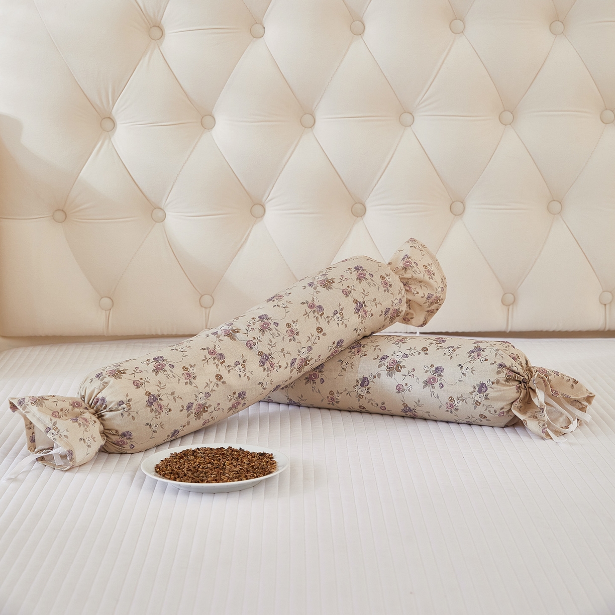 91家纺网 家纺一手货源 找家纺 （总）梦叶草 2026新款全棉圆柱碎花荞麦颈椎枕枕头枕芯