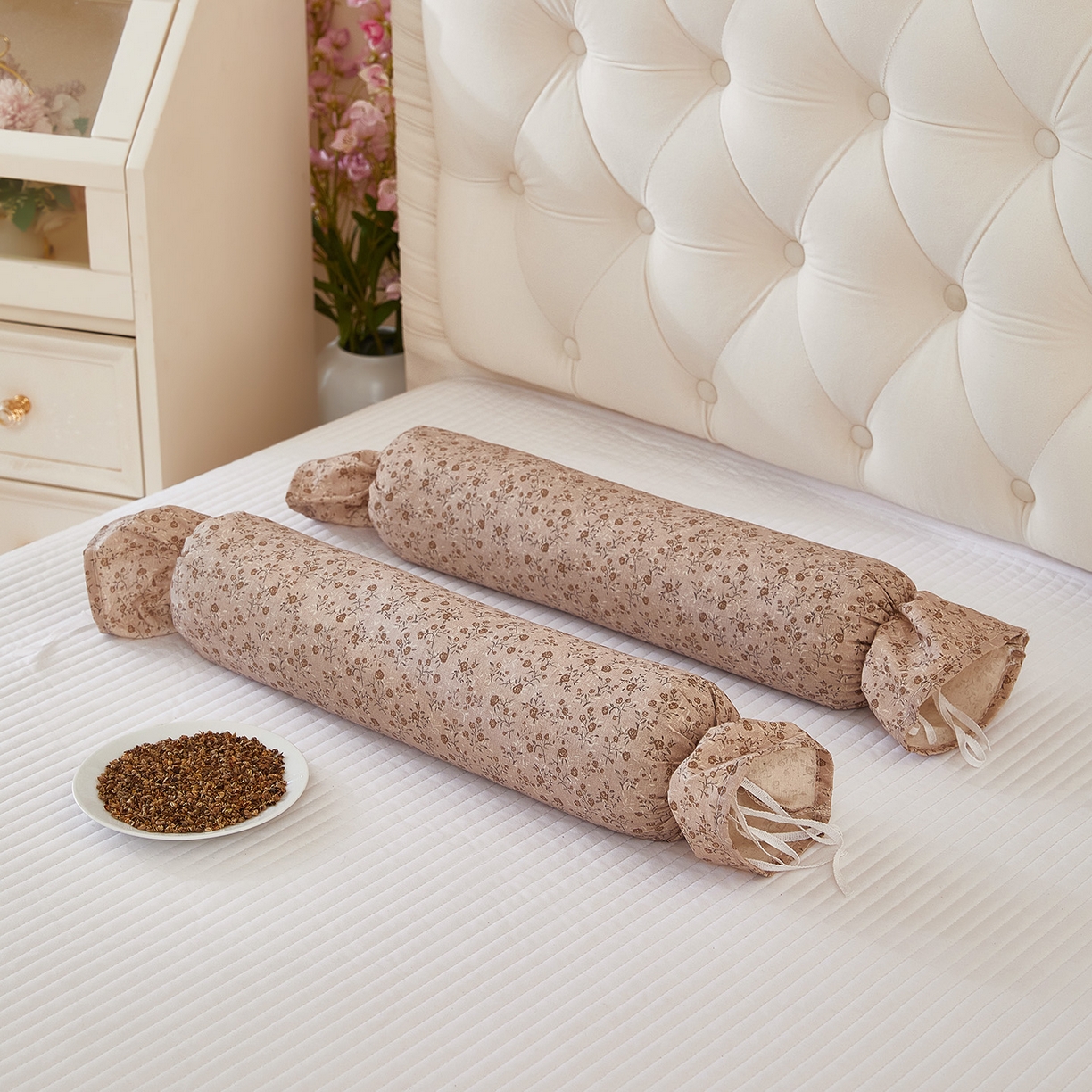 91家纺网 家纺一手货源 找家纺 梦叶草 2026新款全棉圆柱碎花荞麦颈椎枕枕头枕芯 全棉圆柱碎花荞麦颈椎枕-碎花咖