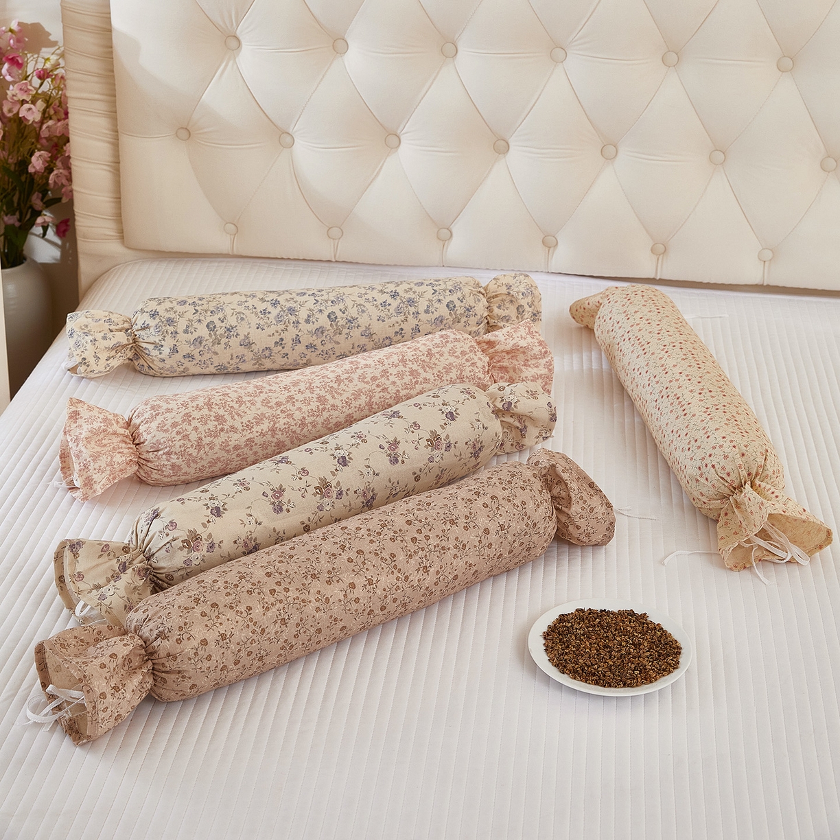 91家纺网 家纺一手货源 找家纺 梦叶草 2026新款全棉圆柱碎花荞麦颈椎枕枕头枕芯 组合图仅供展示不可下单