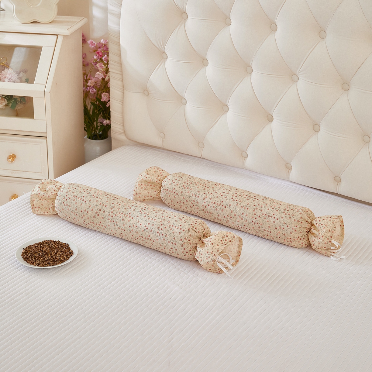 91家纺网 家纺一手货源 找家纺 梦叶草 2026新款全棉圆柱碎花荞麦颈椎枕枕头枕芯 全棉圆柱碎花荞麦颈椎枕-碎花米黄