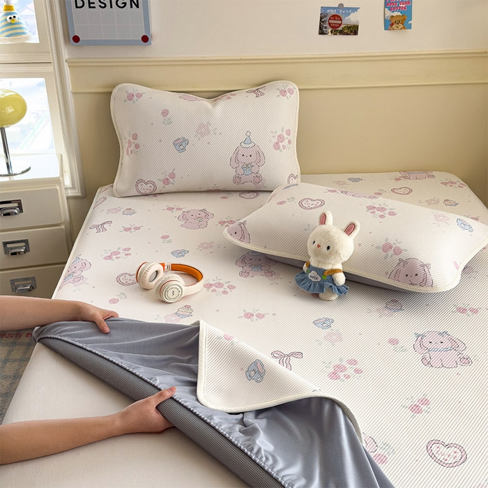 91家纺网 家纺一手货源 找家纺 几禾 2026新款卡通印花凉感凉豆豆凉席系列 爱心兔--床笠款