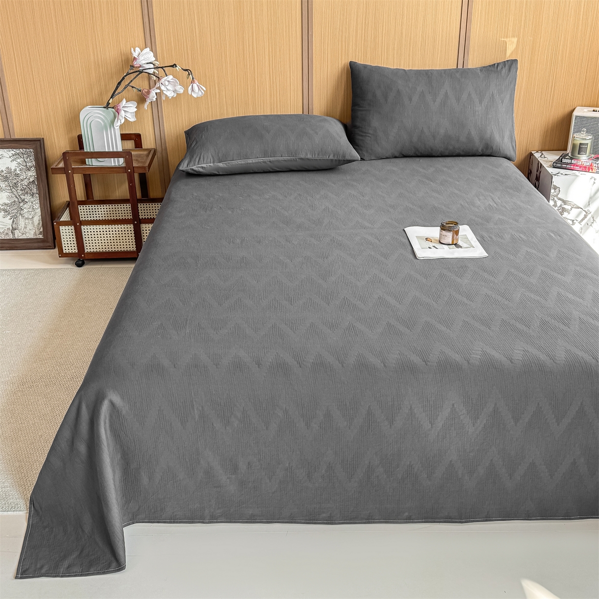 91家纺网 家纺一手货源 找家纺 灰鲸 2026新款全棉简约三层纱色织提花单品床单 影韵-素墨