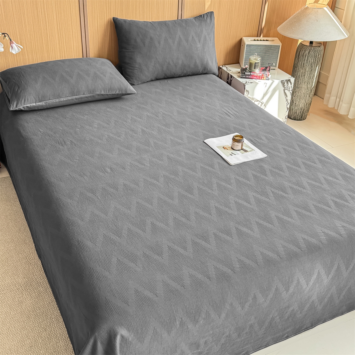 91家纺网 家纺一手货源 找家纺 灰鲸 2026新款全棉简约三层纱色织提花单品床单 影韵-素墨