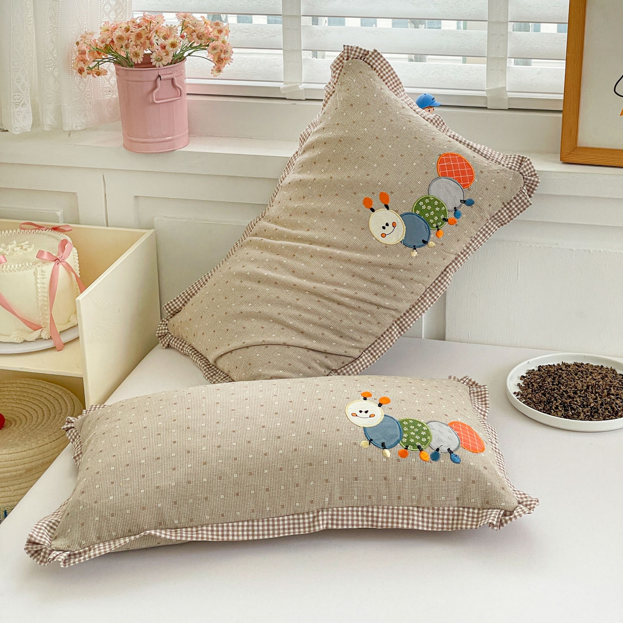 91家纺网 家纺一手货源 找家纺 梦叶草 2026新款全棉色织荞麦枕糖果虫荞麦枕枕头枕芯 糖果虫-咖色