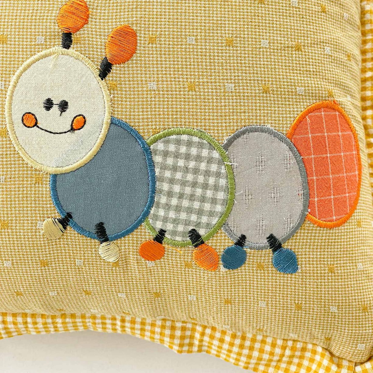 91家纺网 家纺一手货源 找家纺 梦叶草 2026新款全棉色织荞麦枕糖果虫荞麦枕枕头枕芯 糖果虫-米黄