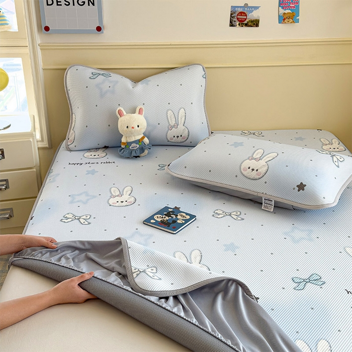 91家纺网 家纺一手货源 找家纺 几禾 2026新款卡通印花凉感凉豆豆凉席系列 波点星星兔--床笠款