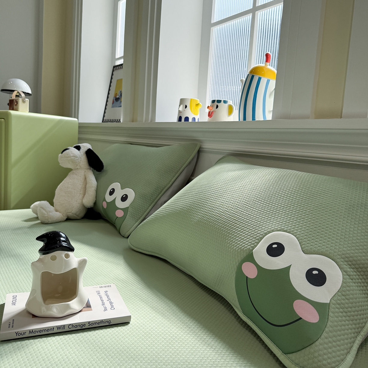 91家纺网 家纺一手货源 找家纺 Sweet dreams甜梦 2026新款A类锦氨异性贴布高端豆豆凉席-场景1 哈哈蛙