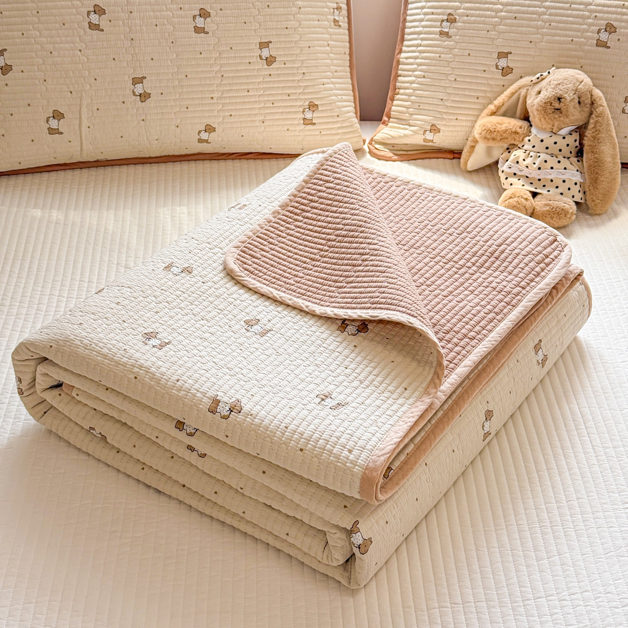 91家纺网 家纺一手货源 找家纺 （总）雅萱家纺 2026新款双面全棉砂洗印花床盖三件套