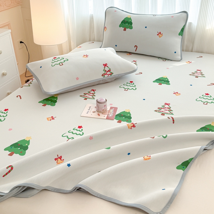 91家纺网 家纺一手货源 找家纺 布柔 2026新款冰皮凉席床笠冰丝小清新卡通印花软席可机洗 圣诞树