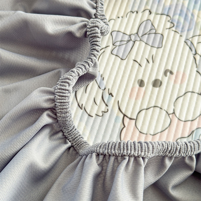 91家纺网 家纺一手货源 找家纺 几禾 2026新款卡通印花凉感凉豆豆凉席系列 花园物语--床笠款