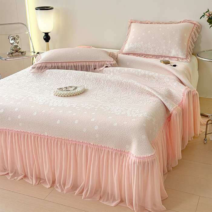 91家纺网 家纺一手货源 找家纺 孩子王家纺 2026新款冰豆豆凉席夏天冰丝席夏季凉感值过0.21可机洗双人床裙款A类母婴级软 花园蜜裸粉