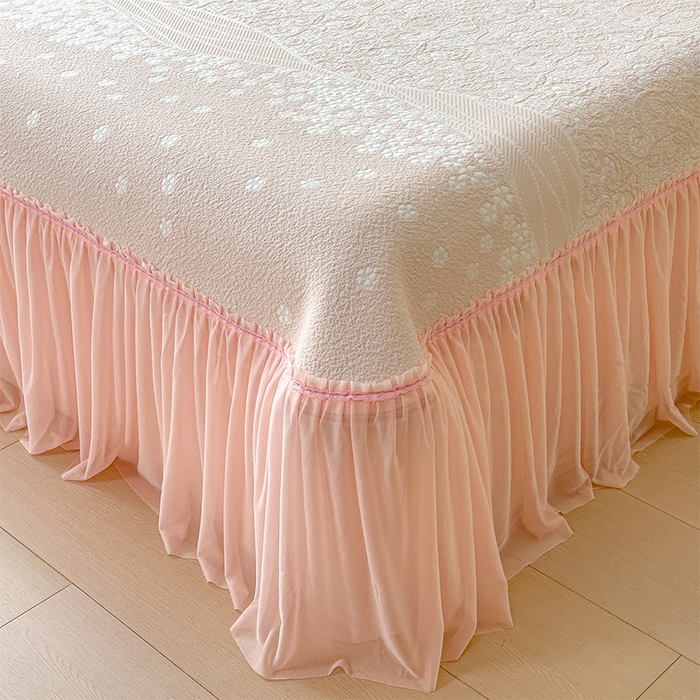 91家纺网 家纺一手货源 找家纺 孩子王家纺 2026新款冰豆豆凉席夏天冰丝席夏季凉感值过0.21可机洗双人床裙款A类母婴级软 花园蜜裸粉