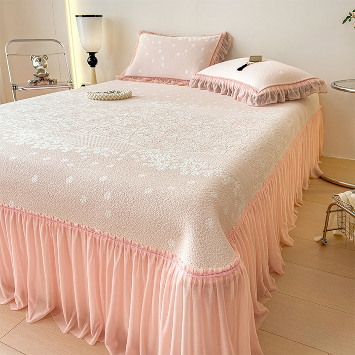 91家纺网 家纺一手货源 找家纺 孩子王家纺 2026新款冰豆豆凉席夏天冰丝席夏季凉感值过0.21可机洗双人床裙款A类母婴级软 花园蜜裸粉