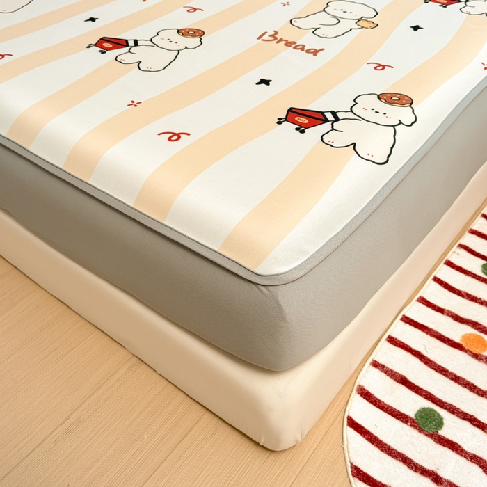 91家纺网 家纺一手货源 找家纺 布柔 2026新款冰皮凉席床笠冰丝小清新卡通印花软席可机洗 条纹狗