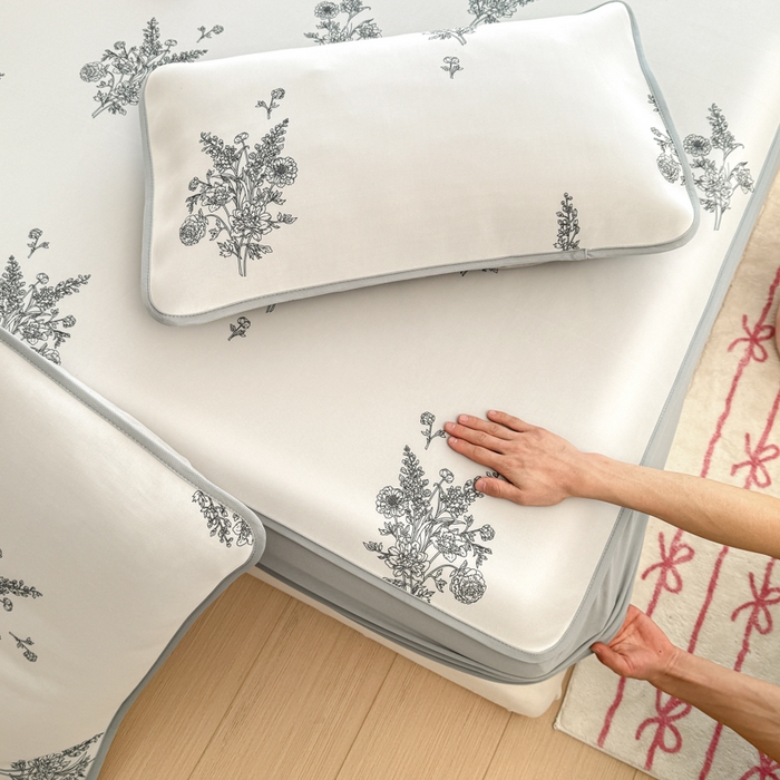 91家纺网 家纺一手货源 找家纺 布柔 2026新款冰皮凉席床笠冰丝小清新卡通印花软席可机洗 花语