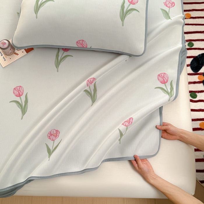 91家纺网 家纺一手货源 找家纺 布柔 2026新款冰皮凉席床笠冰丝小清新卡通印花软席可机洗 郁金香