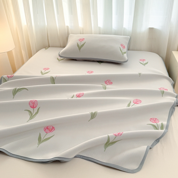 91家纺网 家纺一手货源 找家纺 布柔 2026新款冰皮凉席床笠冰丝小清新卡通印花软席可机洗 郁金香