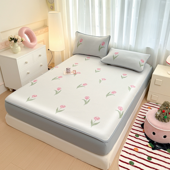 91家纺网 家纺一手货源 找家纺 布柔 2026新款冰皮凉席床笠冰丝小清新卡通印花软席可机洗 郁金香