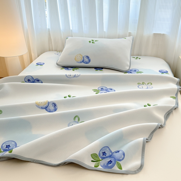 91家纺网 家纺一手货源 找家纺 布柔 2026新款冰皮凉席床笠冰丝小清新卡通印花软席可机洗 蓝莓