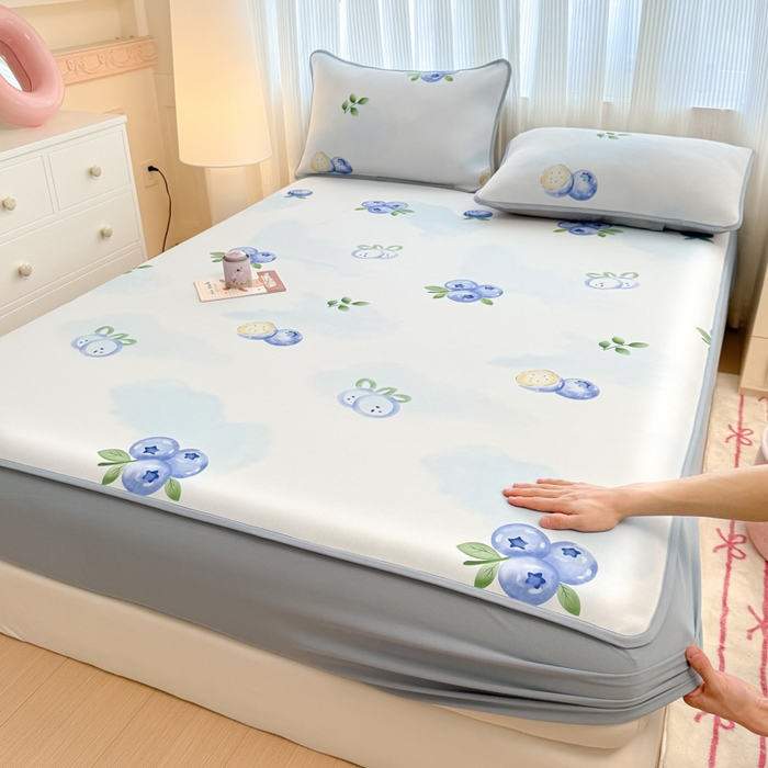 91家纺网 家纺一手货源 找家纺 布柔 2026新款冰皮凉席床笠冰丝小清新卡通印花软席可机洗 蓝莓