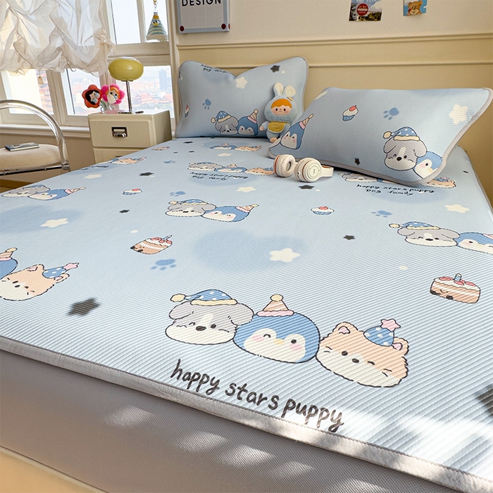 91家纺网 家纺一手货源 找家纺 几禾 2026新款卡通印花凉感凉豆豆凉席系列 开心一家--床笠款