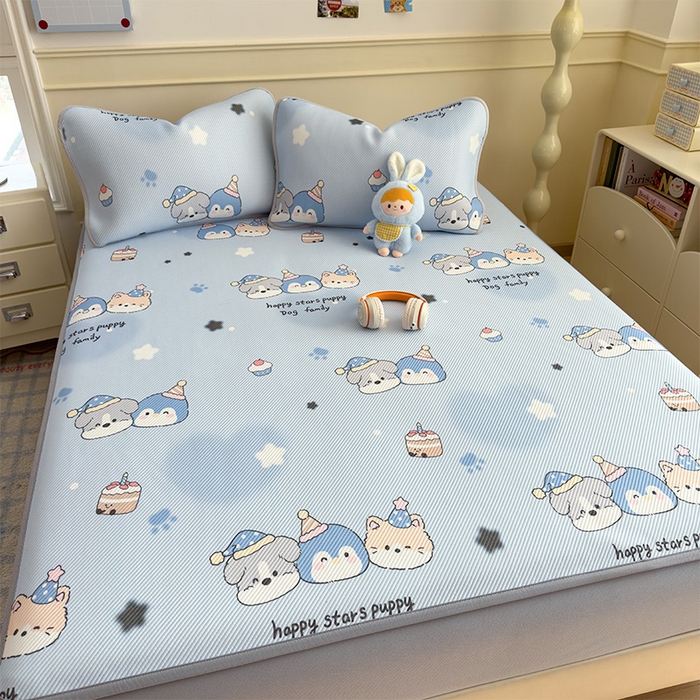 91家纺网 家纺一手货源 找家纺 几禾 2026新款卡通印花凉感凉豆豆凉席系列 开心一家--床笠款