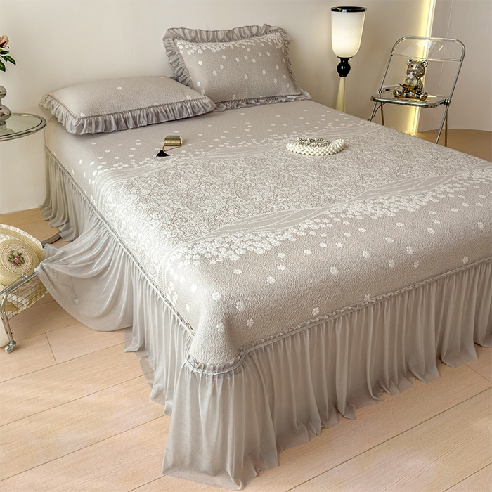 91家纺网 家纺一手货源 找家纺 孩子王家纺 2026新款冰豆豆凉席夏天冰丝席夏季凉感值过0.21可机洗双人床裙款A类母婴级软 花园奶酪咖