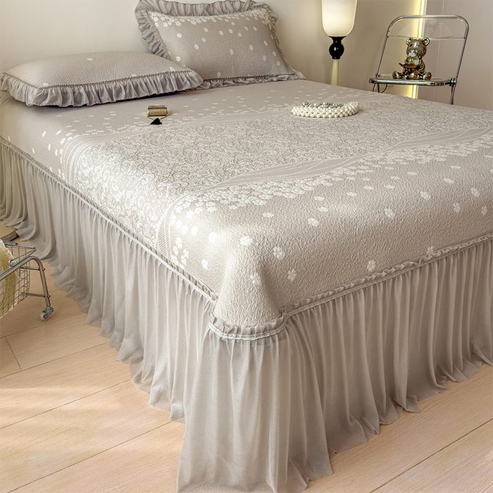 91家纺网 家纺一手货源 找家纺 孩子王家纺 2026新款冰豆豆凉席夏天冰丝席夏季凉感值过0.21可机洗双人床裙款A类母婴级软 花园奶酪咖