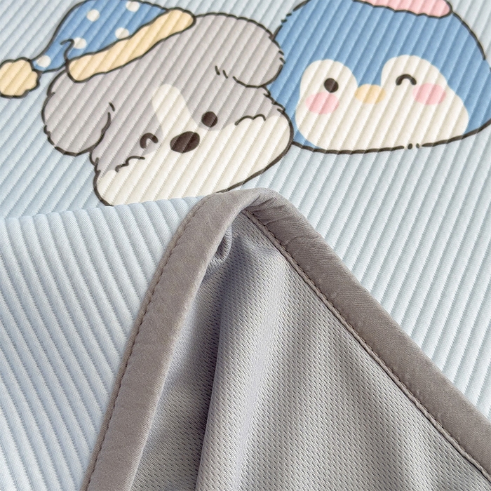 91家纺网 家纺一手货源 找家纺 几禾 2026新款卡通印花凉感凉豆豆凉席系列 开心一家--床笠款