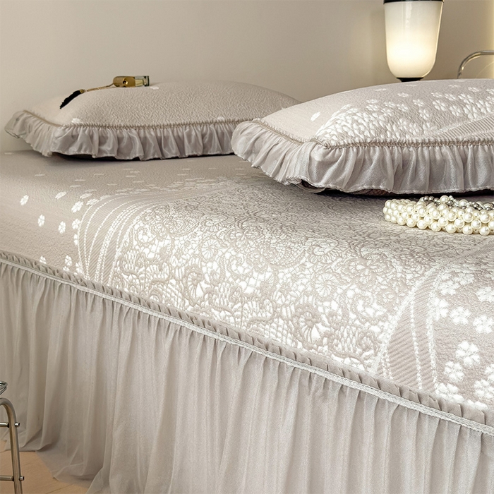 91家纺网 家纺一手货源 找家纺 孩子王家纺 2026新款冰豆豆凉席夏天冰丝席夏季凉感值过0.21可机洗双人床裙款A类母婴级软 花园奶酪咖