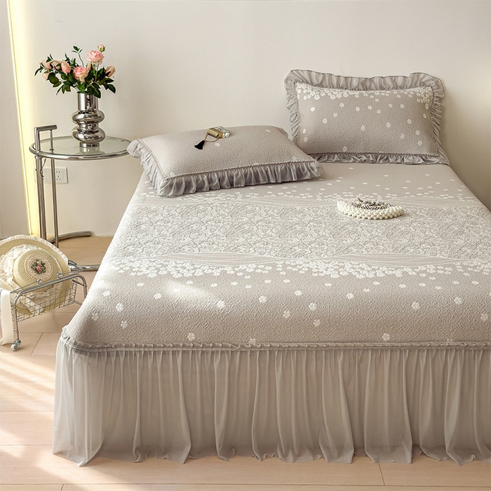 91家纺网 家纺一手货源 找家纺 孩子王家纺 2026新款冰豆豆凉席夏天冰丝席夏季凉感值过0.21可机洗双人床裙款A类母婴级软 花园奶酪咖