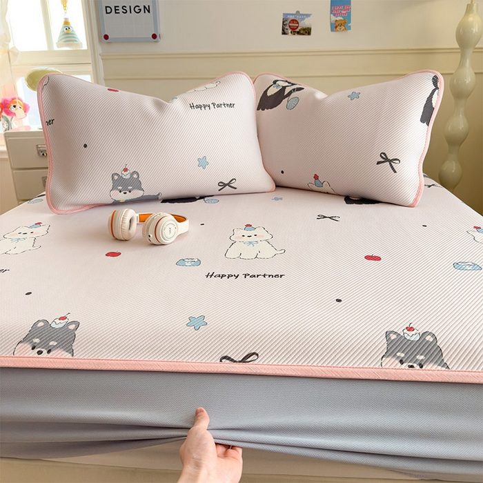 91家纺网 家纺一手货源 找家纺 几禾 2026新款卡通印花凉感凉豆豆凉席系列 快乐伙伴--床笠款