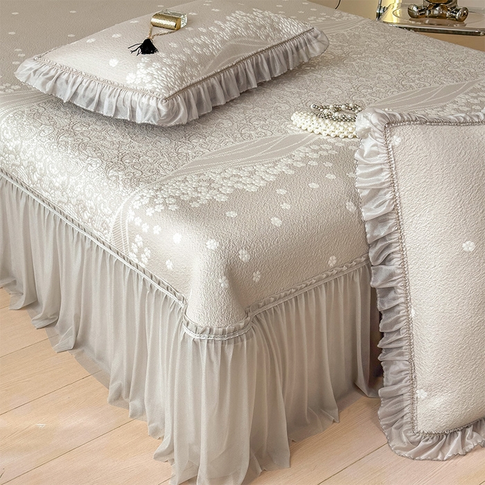 91家纺网 家纺一手货源 找家纺 孩子王家纺 2026新款冰豆豆凉席夏天冰丝席夏季凉感值过0.21可机洗双人床裙款A类母婴级软 花园奶酪咖