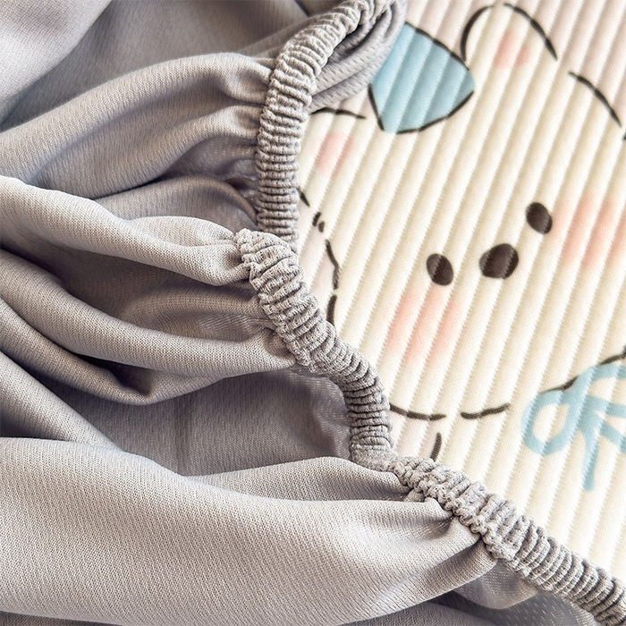 91家纺网 家纺一手货源 找家纺 几禾 2026新款卡通印花凉感凉豆豆凉席系列 快乐伙伴--床笠款