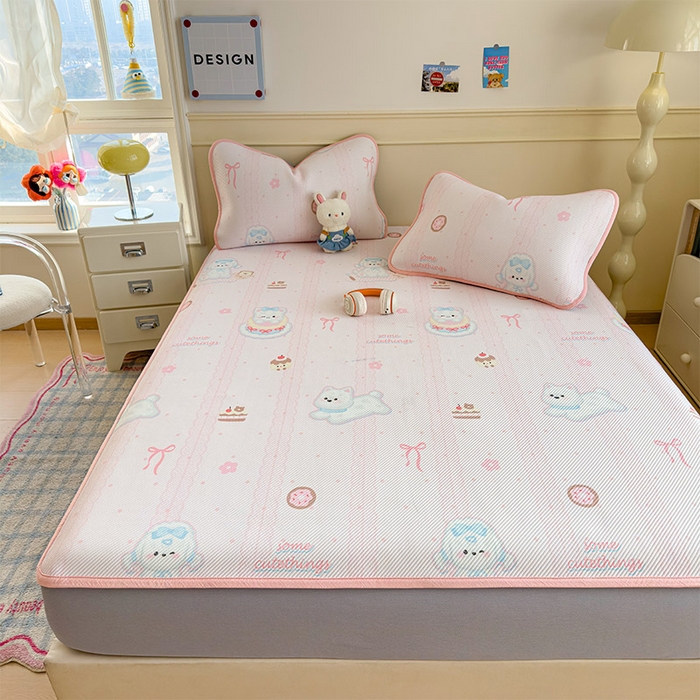 91家纺网 家纺一手货源 找家纺 几禾 2026新款卡通印花凉感凉豆豆凉席系列 萌萌皮皮狗--床笠款