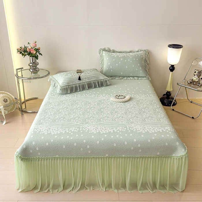 91家纺网 家纺一手货源 找家纺 孩子王家纺 2026新款冰豆豆凉席夏天冰丝席夏季凉感值过0.21可机洗双人床裙款A类母婴级软 花园青草绿