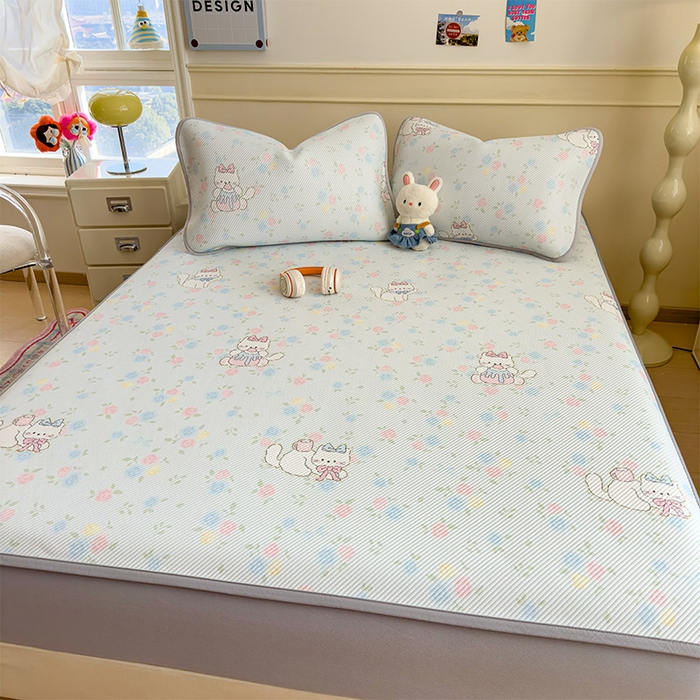 91家纺网 家纺一手货源 找家纺 几禾 2026新款卡通印花凉感凉豆豆凉席系列 奶茶布丁--床笠款