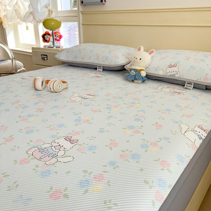 91家纺网 家纺一手货源 找家纺 几禾 2026新款卡通印花凉感凉豆豆凉席系列 奶茶布丁--床笠款