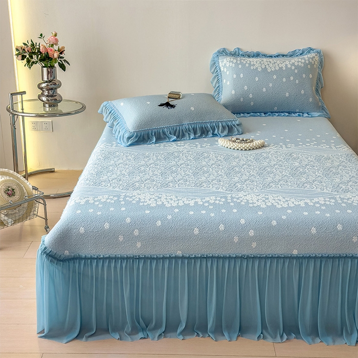 91家纺网 家纺一手货源 找家纺 孩子王家纺 2026新款冰豆豆凉席夏天冰丝席夏季凉感值过0.21可机洗双人床裙款A类母婴级软 花园星雾蓝