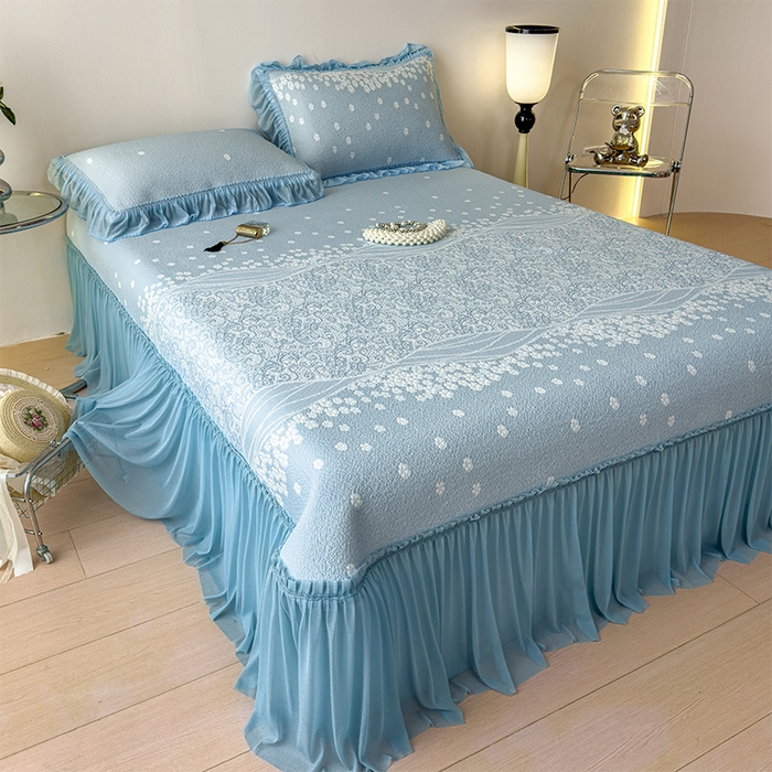 91家纺网 家纺一手货源 找家纺 孩子王家纺 2026新款冰豆豆凉席夏天冰丝席夏季凉感值过0.21可机洗双人床裙款A类母婴级软 花园星雾蓝