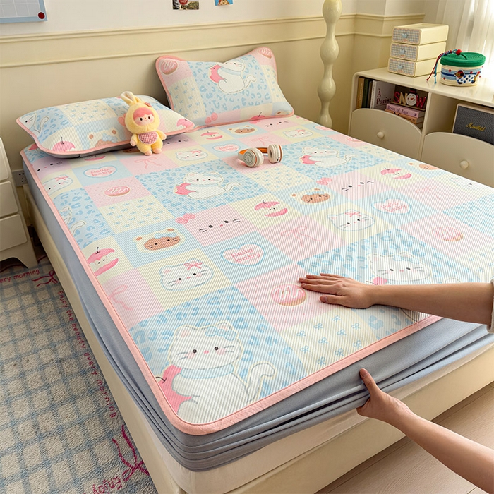 91家纺网 家纺一手货源 找家纺 几禾 2026新款卡通印花凉感凉豆豆凉席系列 曲奇蒂--床笠款