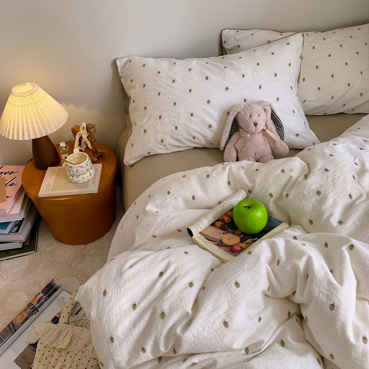 91家纺网 家纺一手货源 找家纺 艾咪-Amy ntmy 2026新款嵌条边全棉纯棉色织小提花四件套 嵌条款-草莓