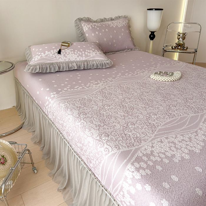 91家纺网 家纺一手货源 找家纺 孩子王家纺 2026新款冰豆豆凉席夏天冰丝席夏季凉感值过0.21可机洗双人床裙款A类母婴级软 花园燕尾紫