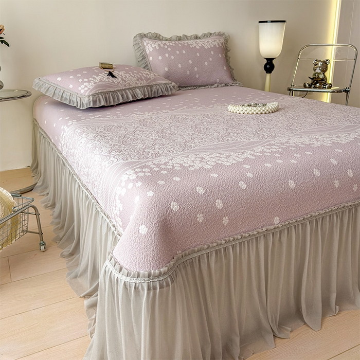 91家纺网 家纺一手货源 找家纺 孩子王家纺 2026新款冰豆豆凉席夏天冰丝席夏季凉感值过0.21可机洗双人床裙款A类母婴级软 花园燕尾紫