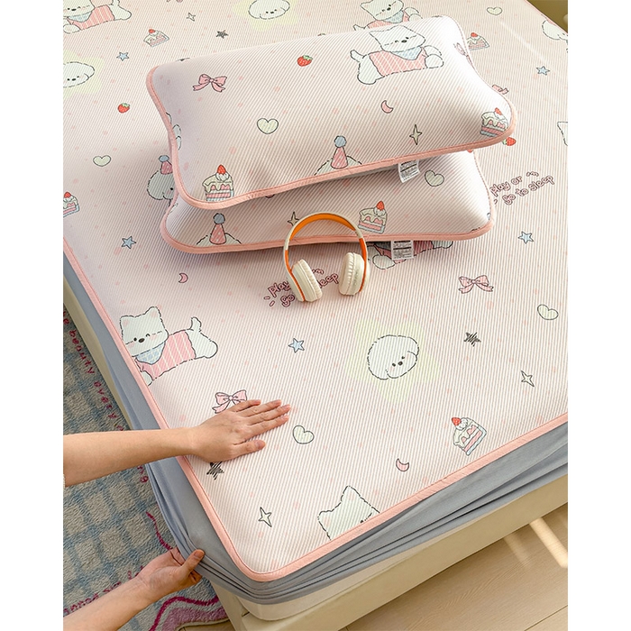 91家纺网 家纺一手货源 找家纺 几禾 2026新款卡通印花凉感凉豆豆凉席系列 心心蜜狗--床笠款