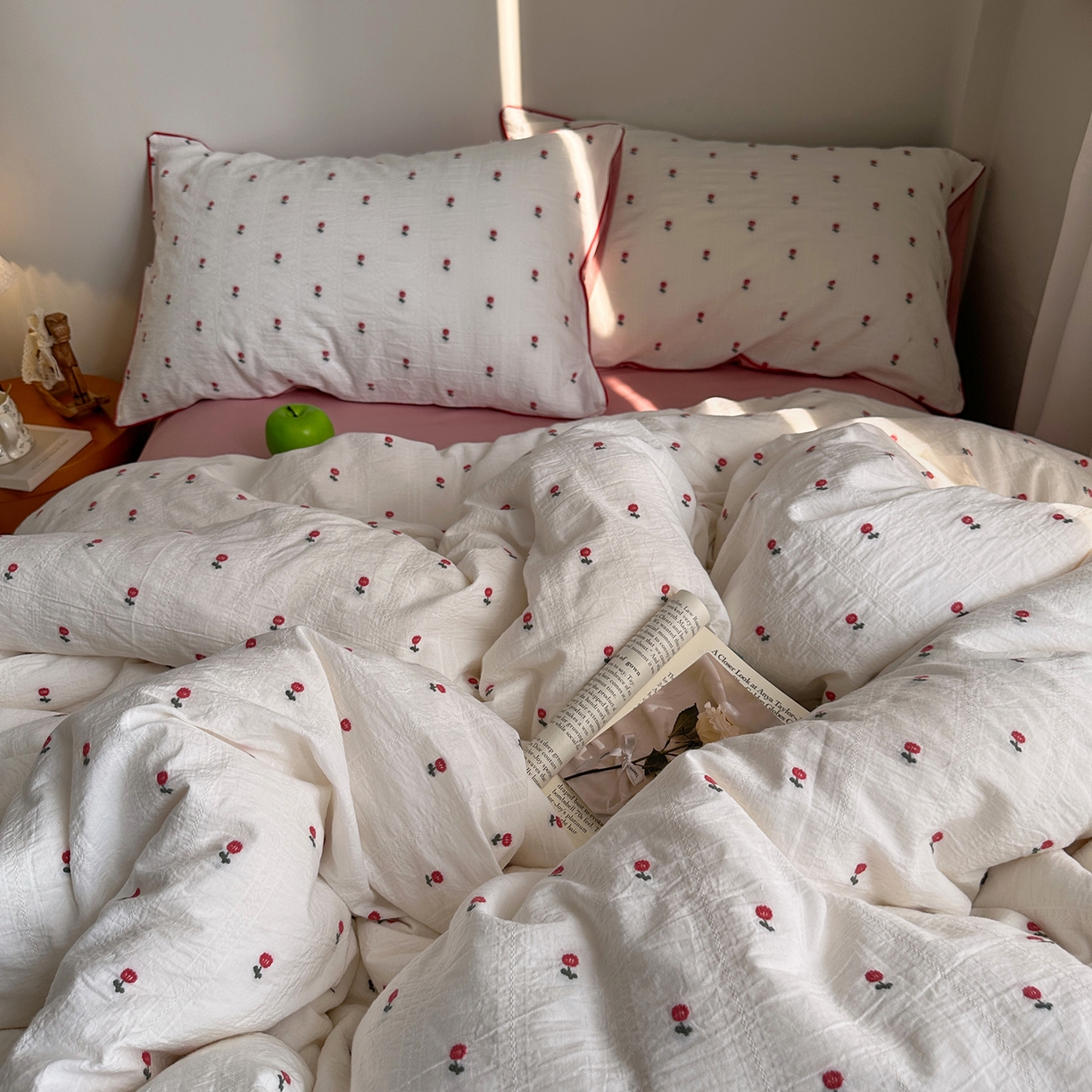 91家纺网 家纺一手货源 找家纺 艾咪-Amy ntmy 2026新款嵌条边全棉纯棉色织小提花四件套 嵌条款-小花