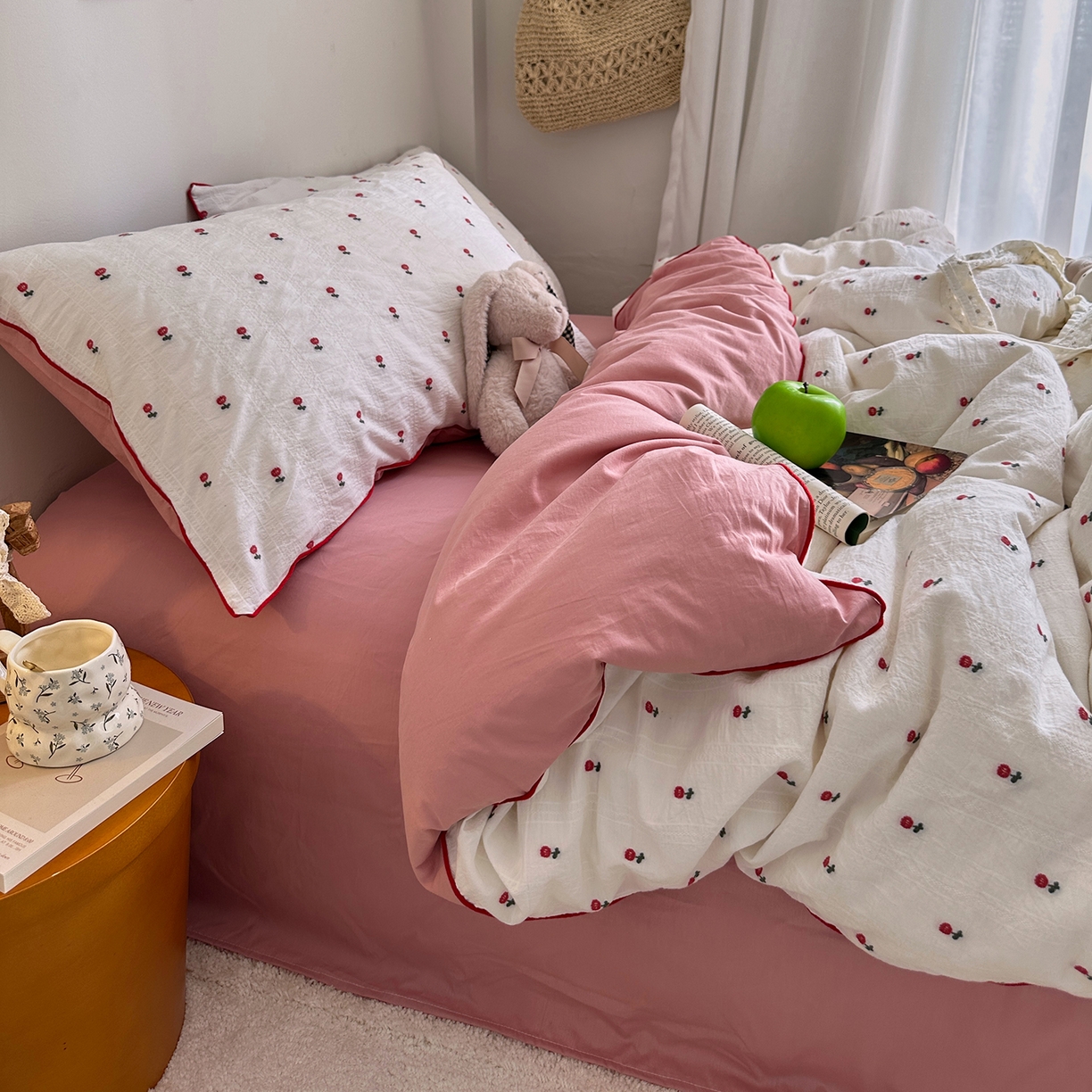 91家纺网 家纺一手货源 找家纺 艾咪-Amy ntmy 2026新款嵌条边全棉纯棉色织小提花四件套 嵌条款-小花