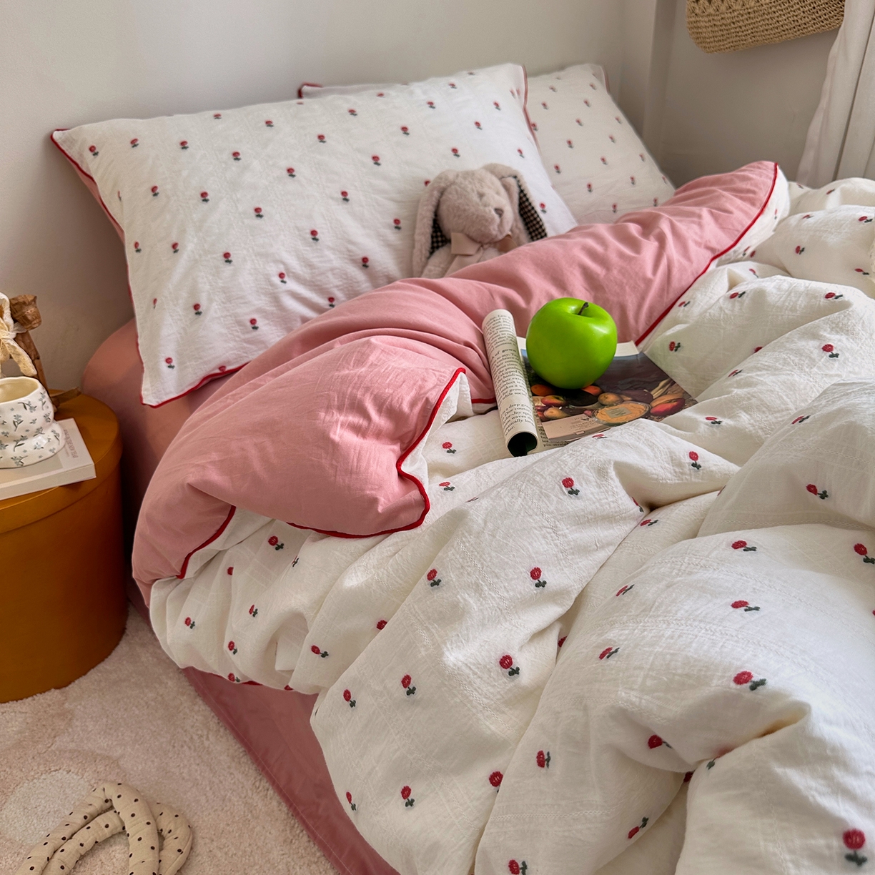 91家纺网 家纺一手货源 找家纺 艾咪-Amy ntmy 2026新款嵌条边全棉纯棉色织小提花四件套 嵌条款-小花