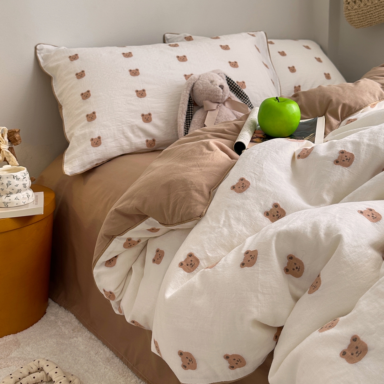 91家纺网 家纺一手货源 找家纺 艾咪-Amy ntmy 2026新款嵌条边全棉纯棉色织小提花四件套 嵌条款-小熊