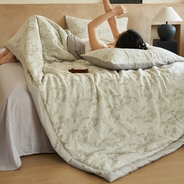 91家纺网 家纺一手货源 找家纺 晨曦家纺 2026春夏新款全棉纯棉水洗棉三层提花大豆夏被夏凉被空调被大豆夏被四件套 提花-枝繁咖